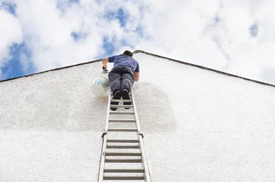 Peinture extérieure au Bouillon — façades et ravalement